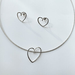 104, 203 / Earrings and pendant with hearts made of silver 925° / Σκουλαρίκια και μενταγιόν καρδούλες από ασήμι 925°